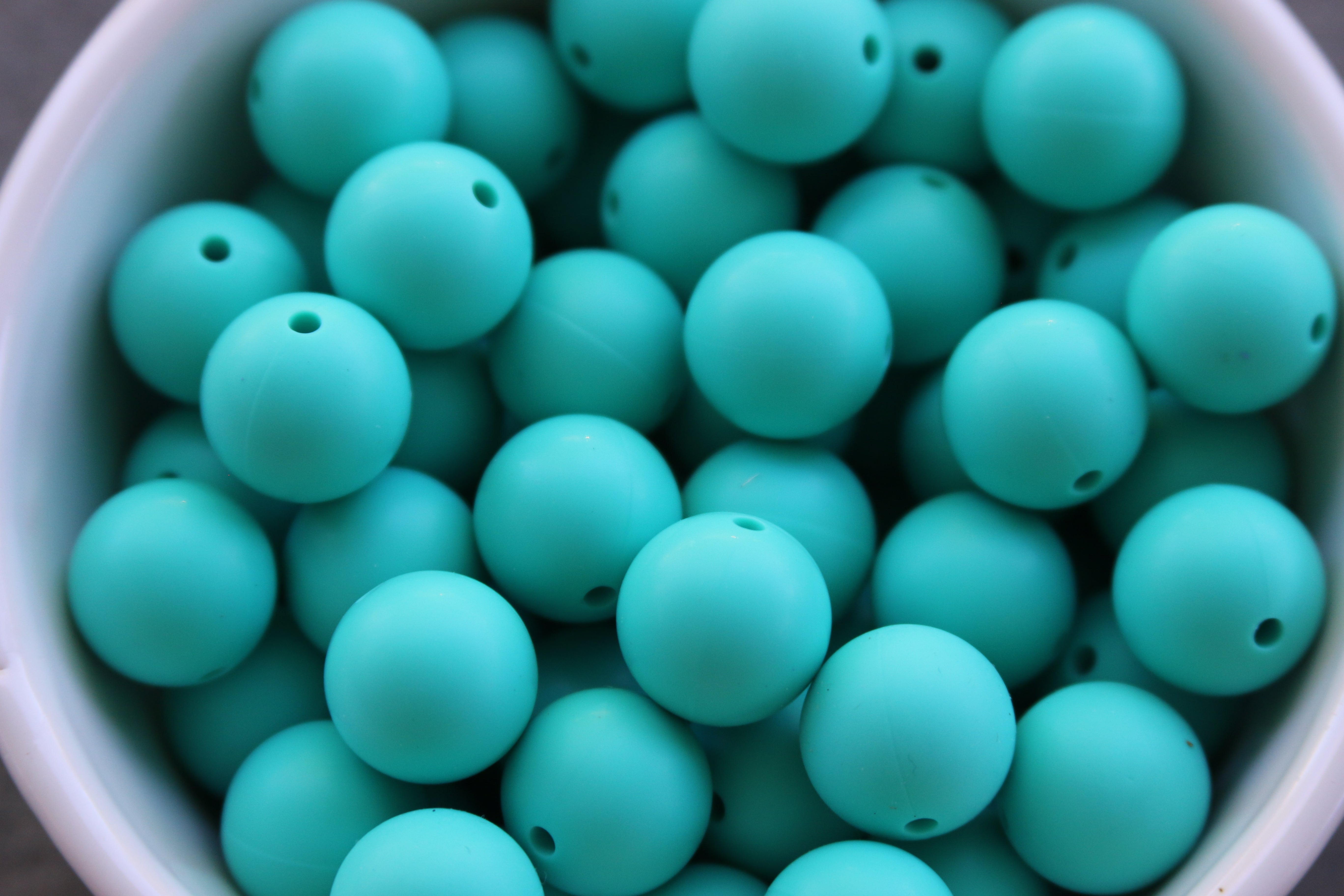 25 Count Solid Color 15mm Bead L M Creations 25-count-solid-color-15mm-bead-l-m-creations