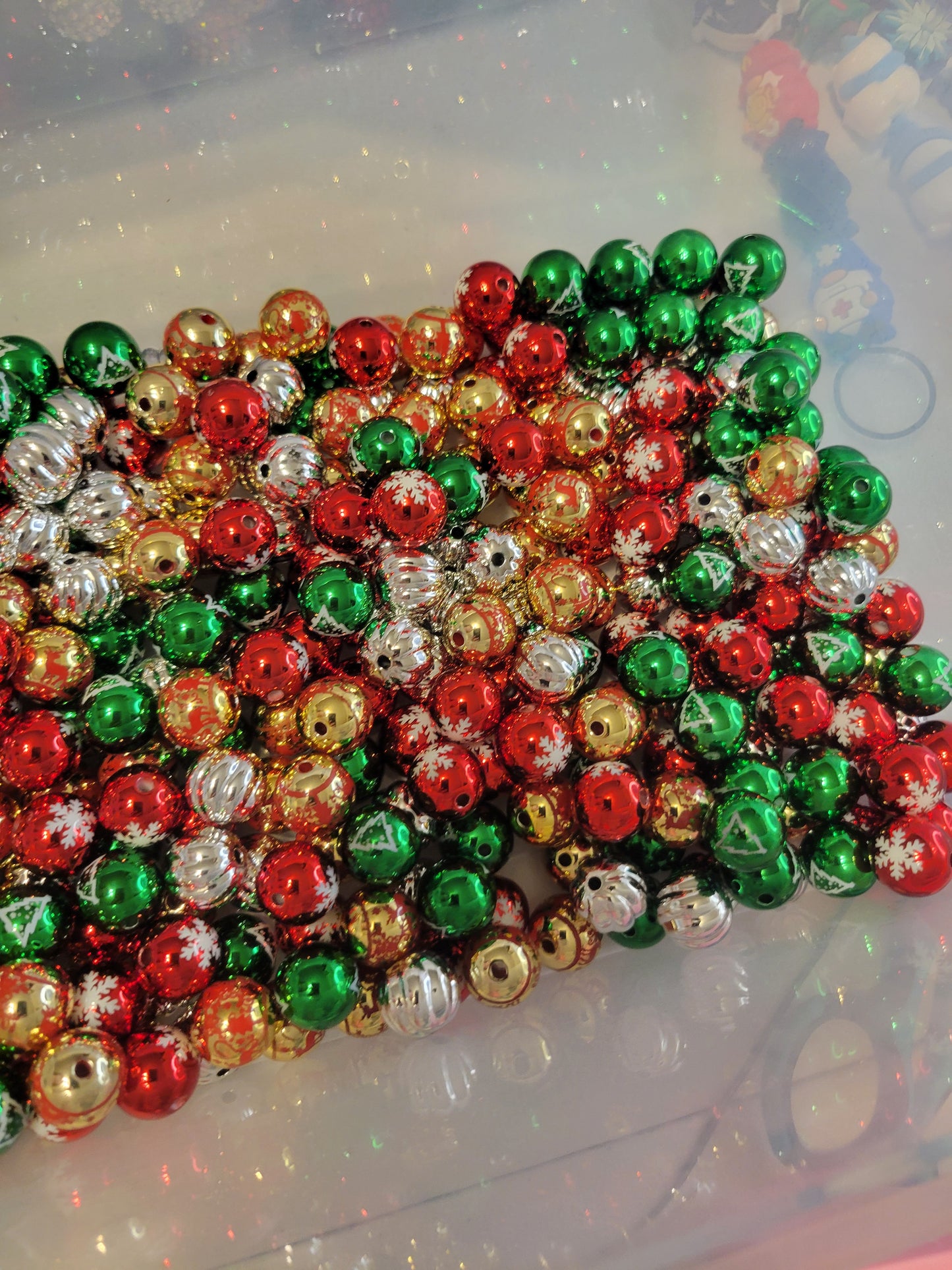 16mm Acrylic Christmas Mix