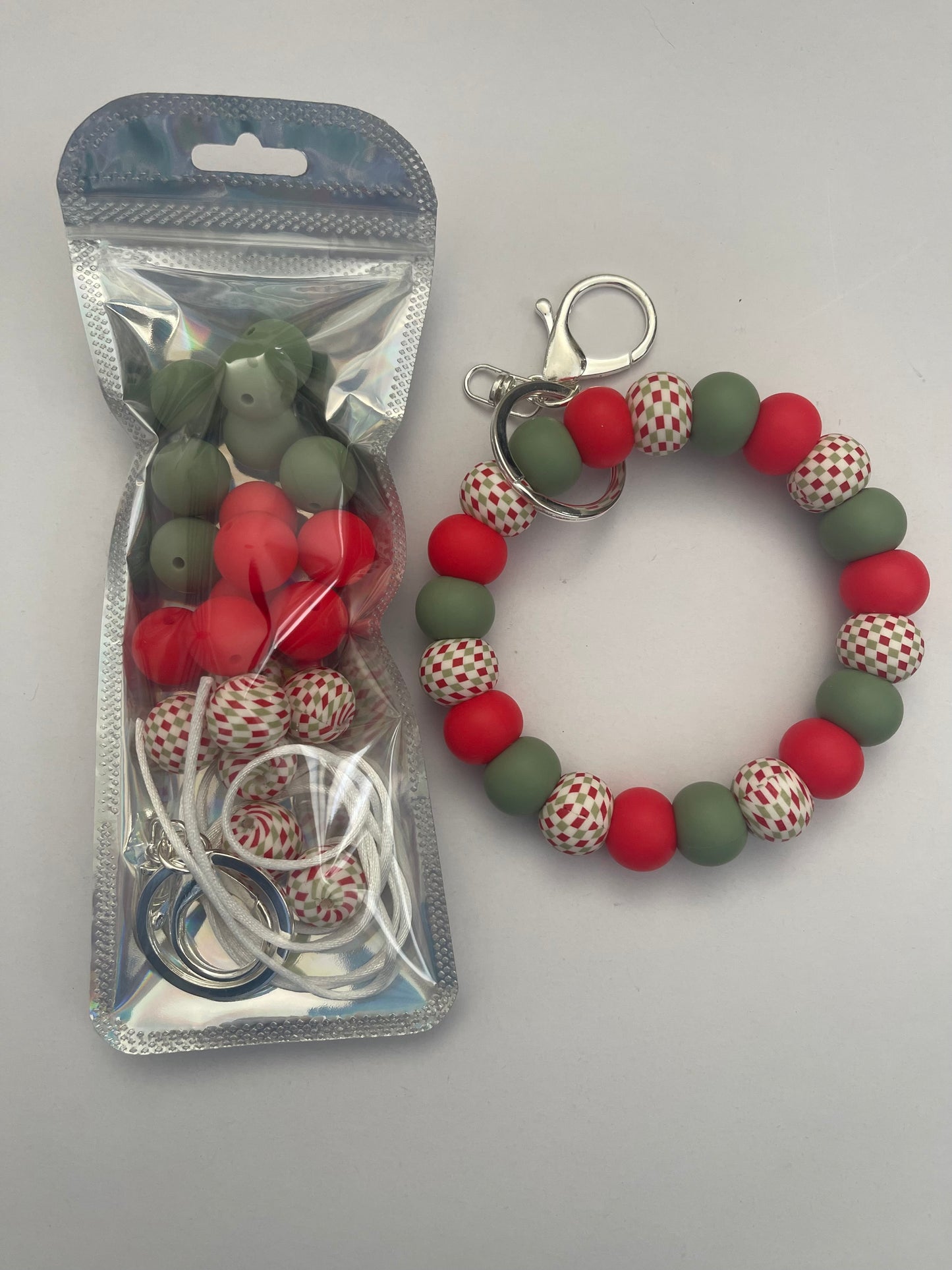 Christmas DIY Wristlet Kit